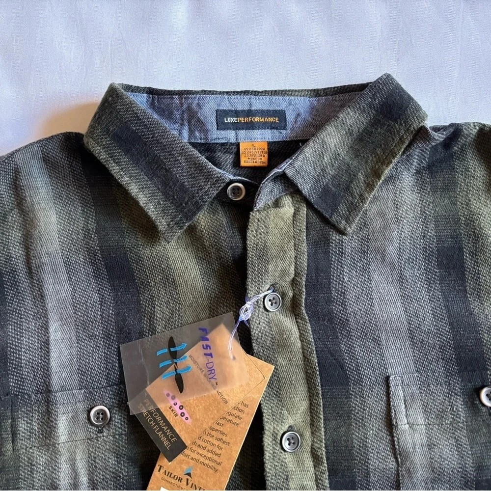 LuxePerformance Men’s  Long Sleeve Shirt Button Down Size Large Stretch Flannel